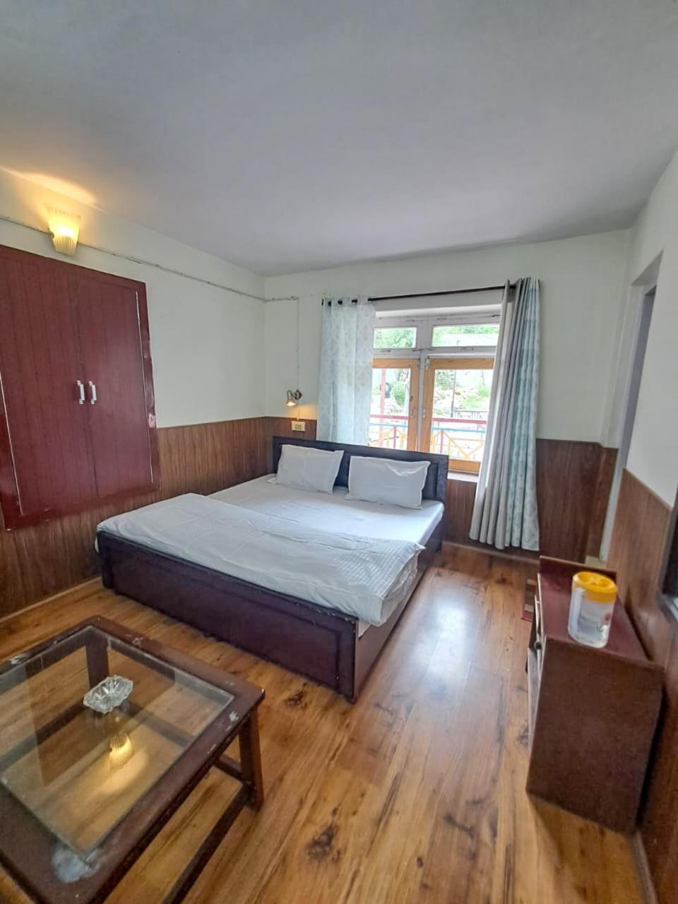 Hotel Gyespa Kyelang Екстер'єр фото
